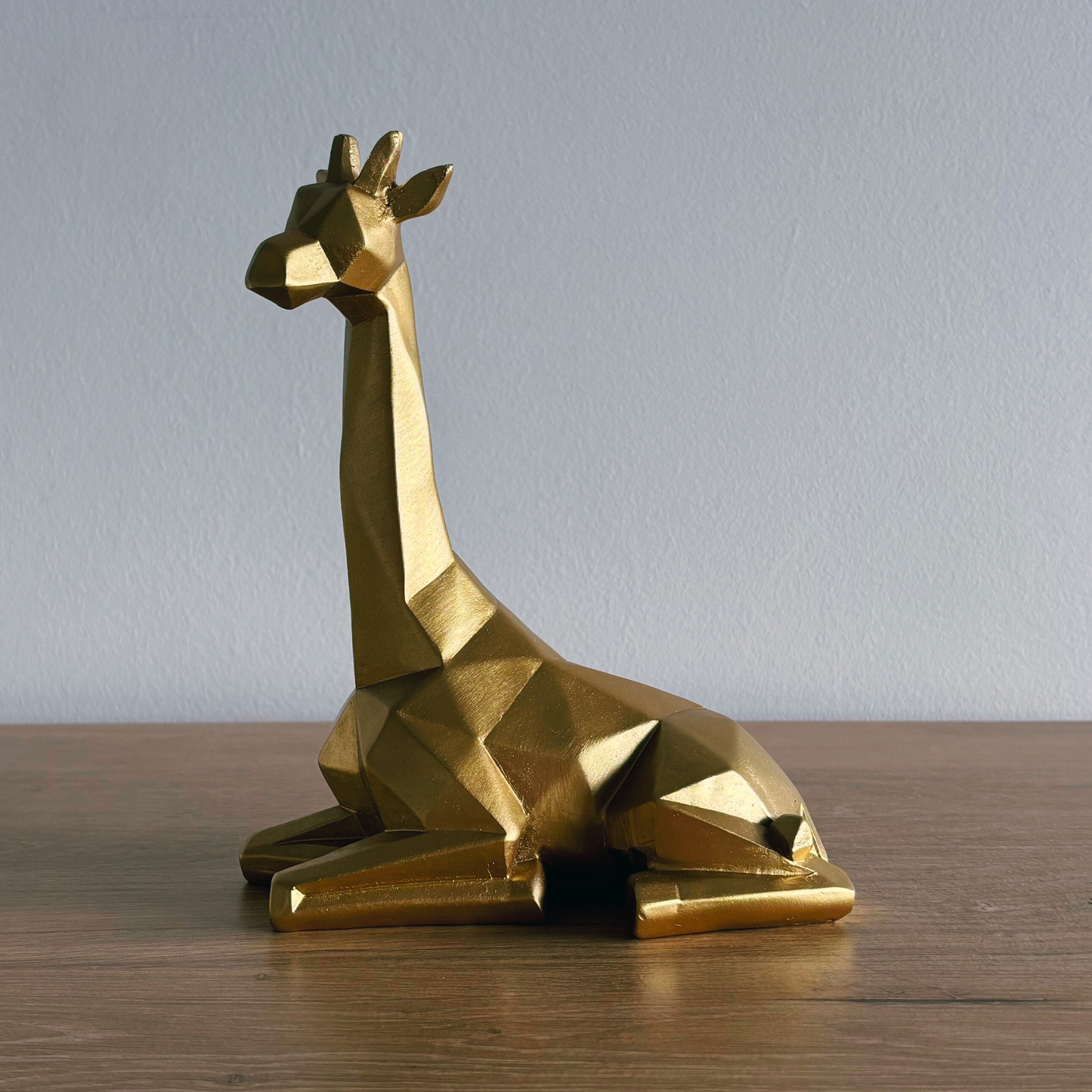 glam giraffe gold