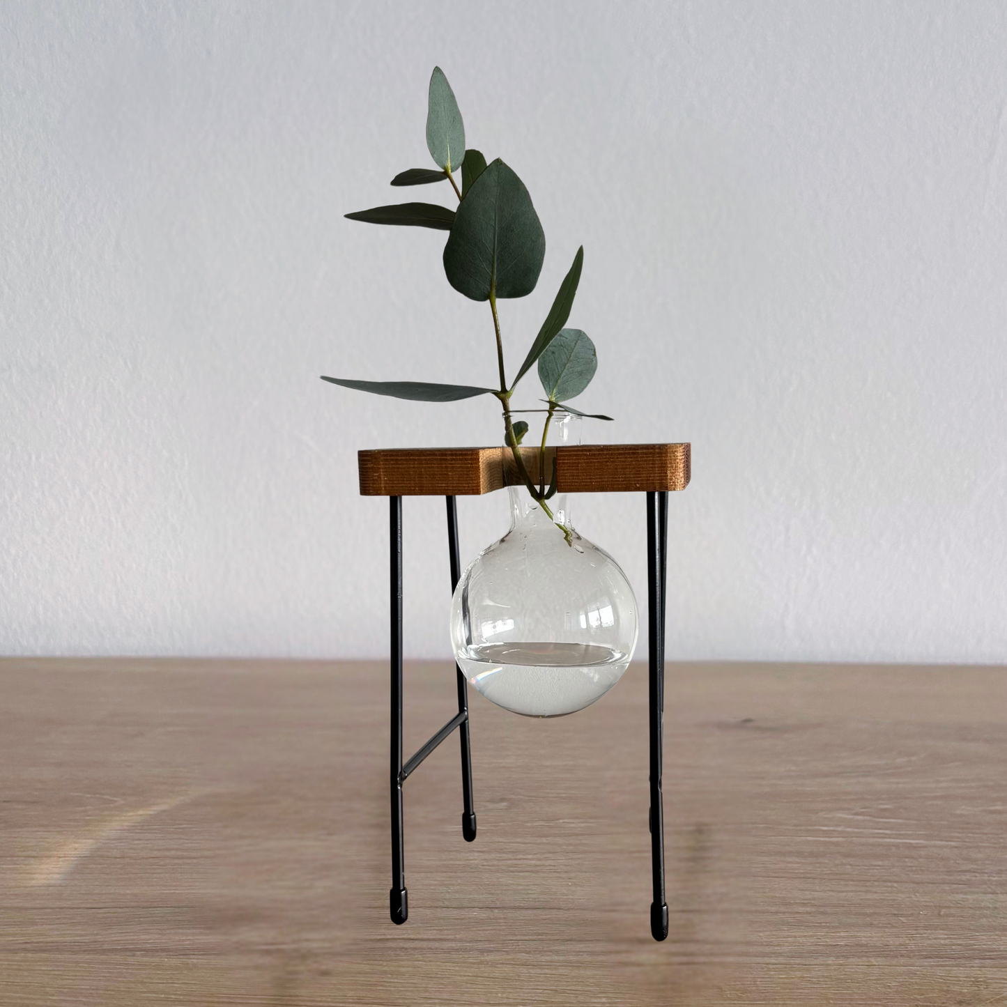single flask vase stand with flower