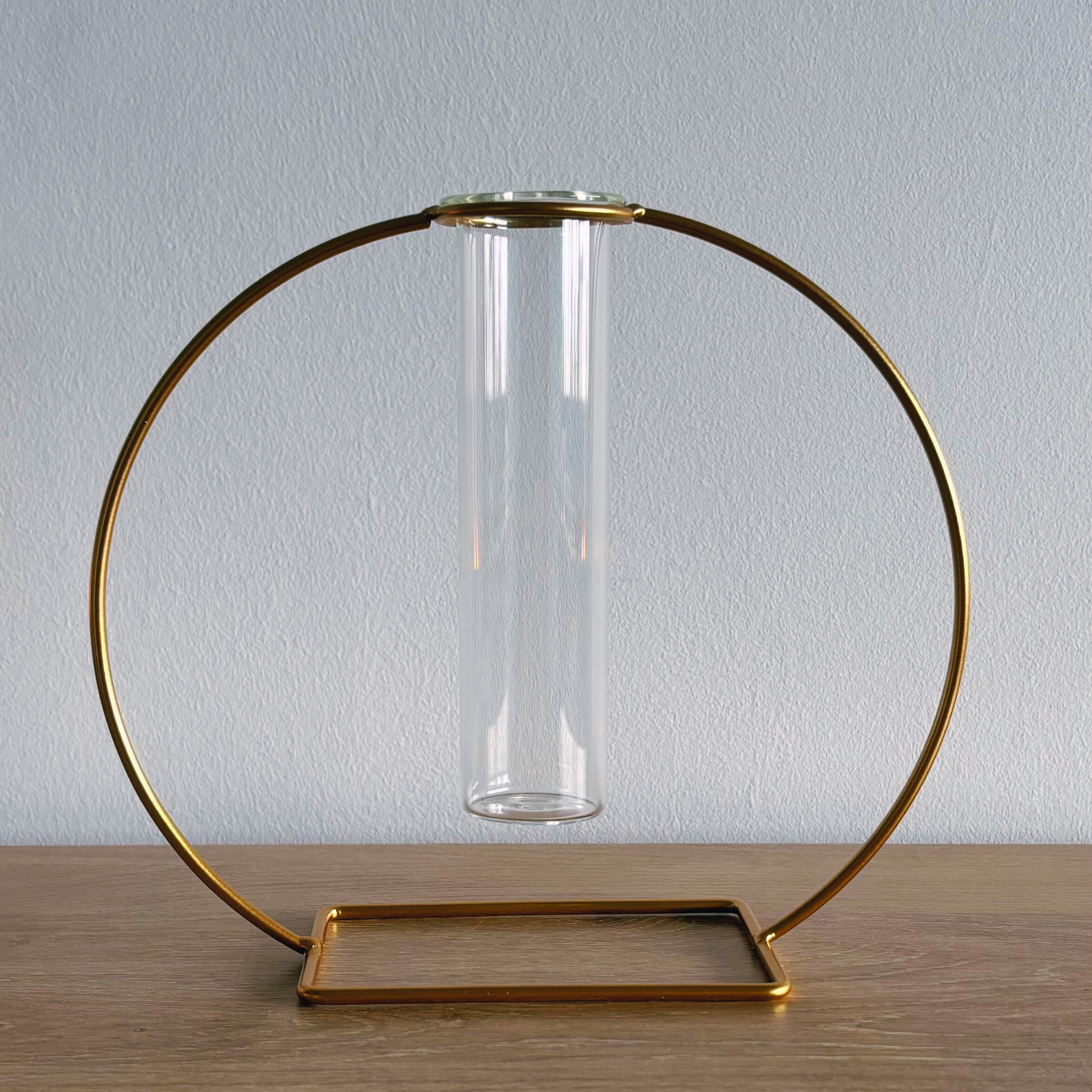 circle vase 